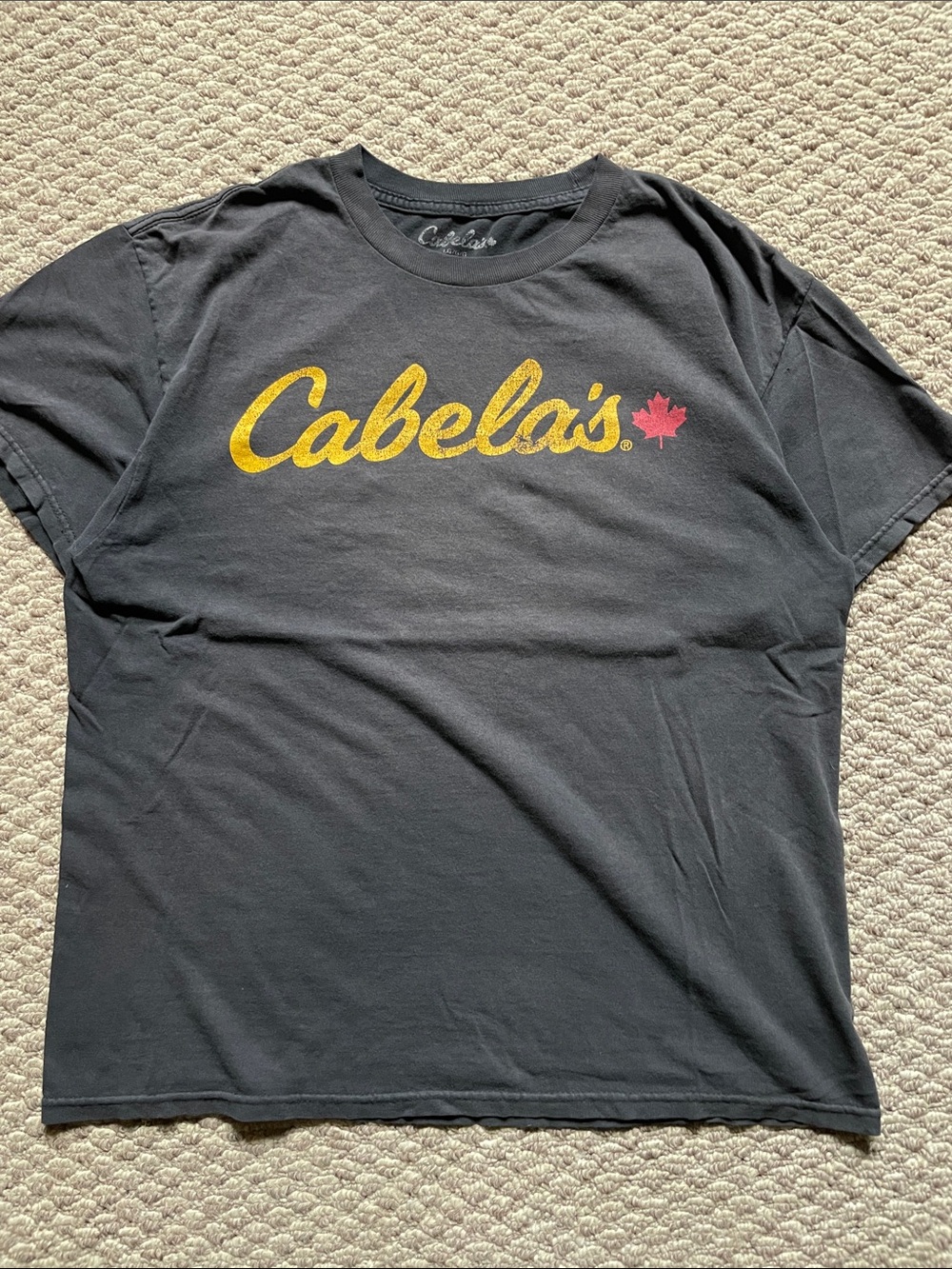 Faded Cabela’s logo t shirt